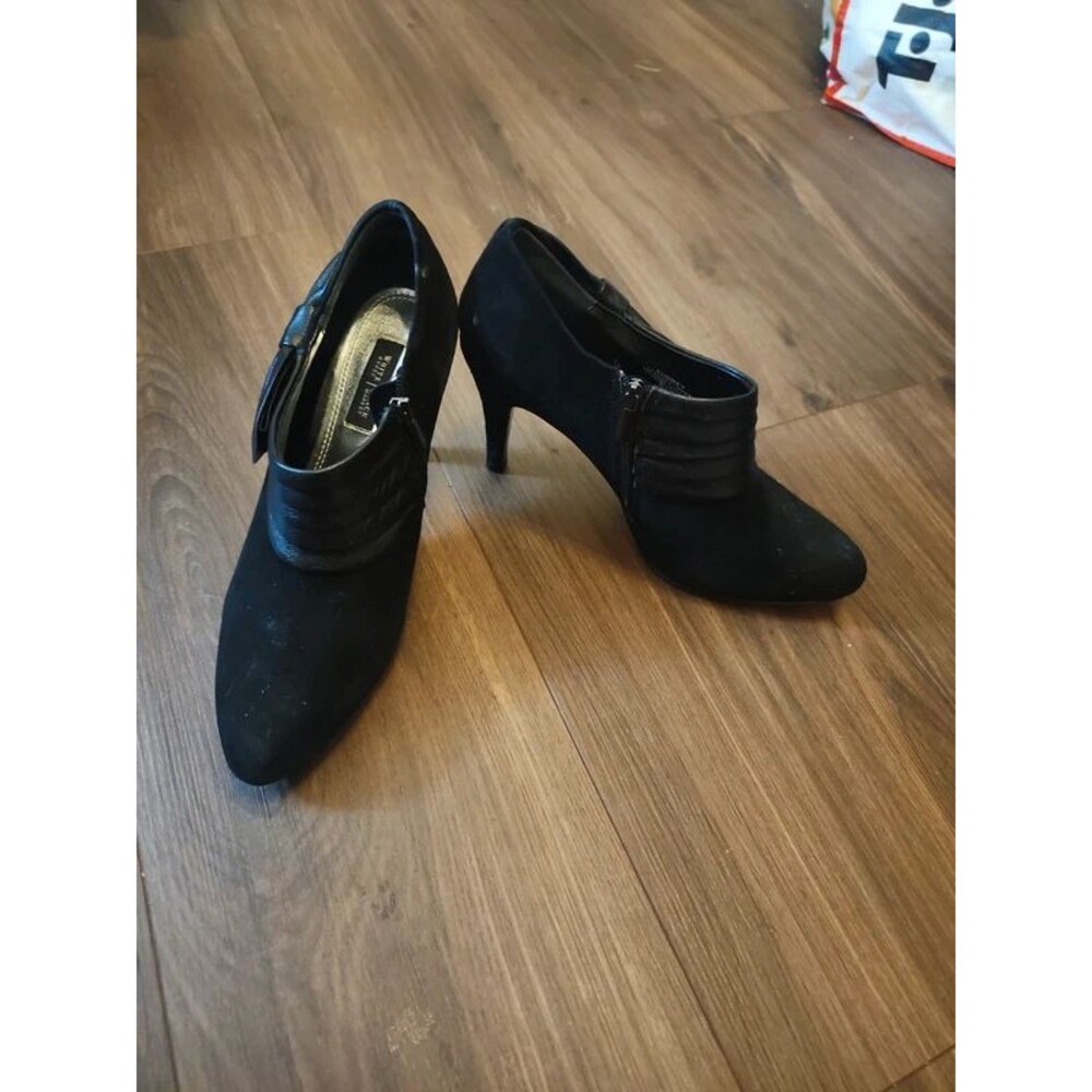 White House Black Market booties stiletto heel